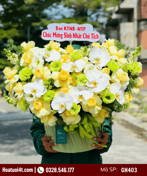 Giỏ hoa tặng sếp