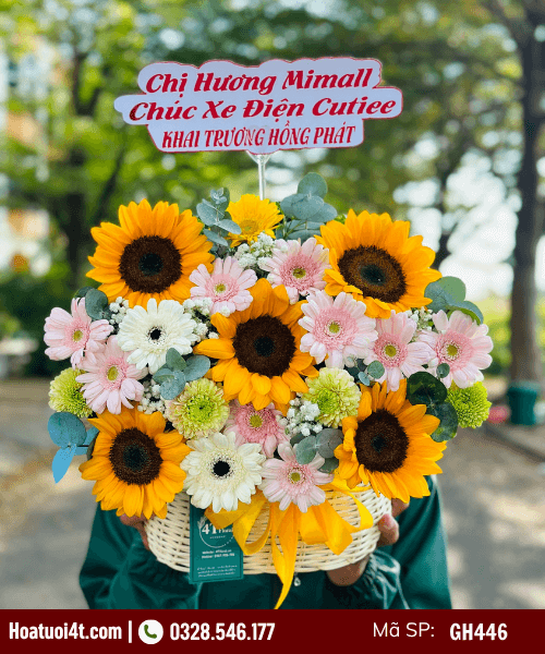 Giỏ hoa tươi mát