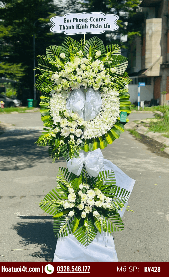 Hoa viếng truyền thống