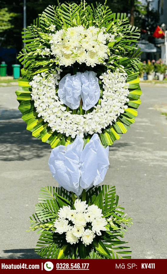 Vòng hoa viếng đơn giản
